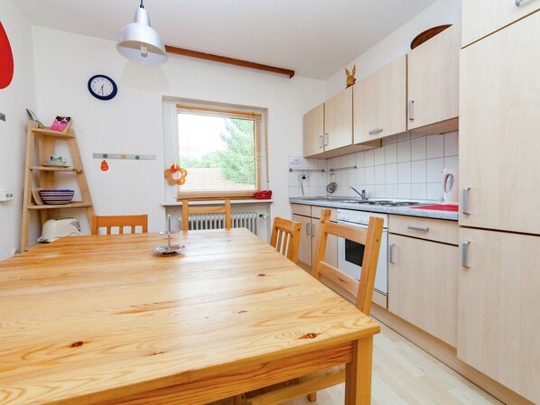 House | Private kitchen | Highchair