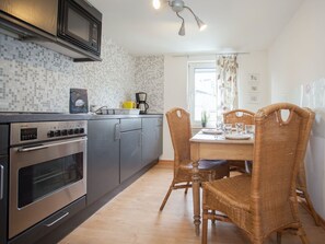 Apartment | Eigene Küche | Hochstuhl