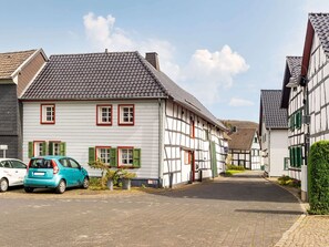 House | Bahagian luar