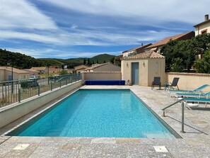 Piscina externa, piscina aquecida