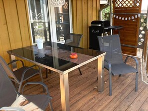 Apartment | Dining - Snug Apartment in Grevesmuhlen With Terrace (Grevesmuehlen)