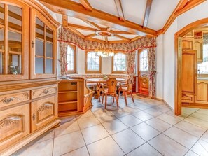 Apartment | Dining