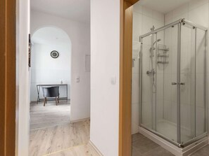 Apartment | Bathroom
