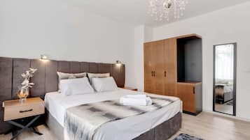 Apartment | 1 bedroom, bed sheets