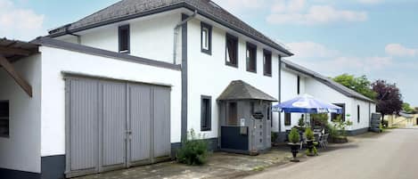 House | Exterior