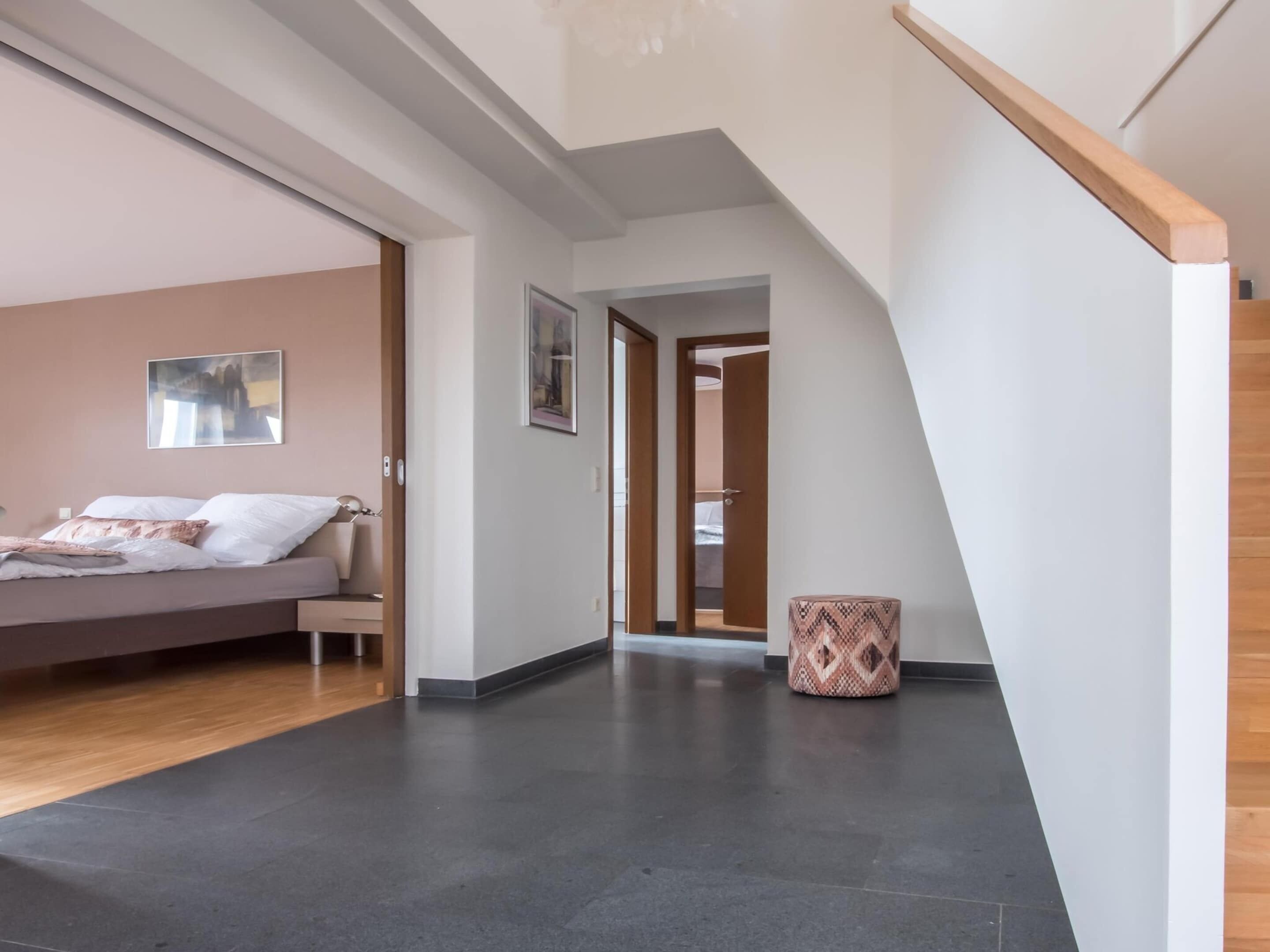 House | 2 bedrooms, individually furnished, bed sheets