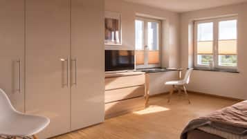 2 bedrooms, individually furnished, bed sheets