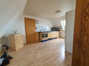 Appartement | Cuisine privée | Surface de cuisson, lave-vaisselle, cafetière-théière
