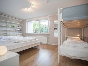 Apartment | 1 bedroom, individually furnished, bed sheets - Apartment With Terrace Near Niedersfeld Forest (Winterberg)