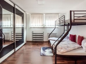 3 bedrooms, bed sheets - Cosy Holiday Home in Mahlberg in the Ortenau District in Baden-württemberg (Mahlberg)