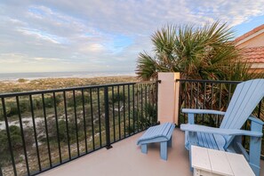 Property grounds - Gorgeous, Direct Oceanfront Townhome-Sea Place 15278 (St. Augustine)