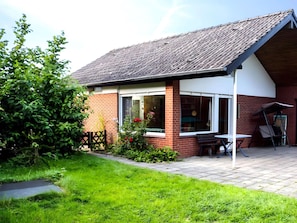 House | Exterior - Nordsee-ferienhaus mit Terrasse (Wangerland)