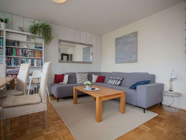 Apartment | Living area