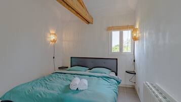 2 bedrooms, free WiFi, bed sheets