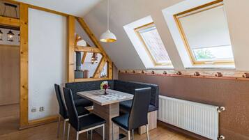 Apartment | Dining