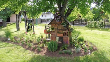 Apartment | Garden