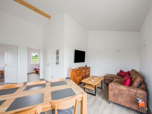 House | Living room - Ferienwohnung Eifelruhe in Filz (Filz)