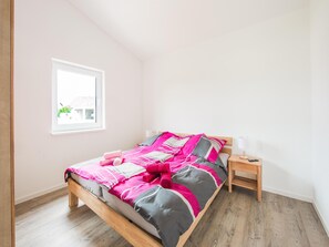 3 bedrooms, individually furnished, bed sheets