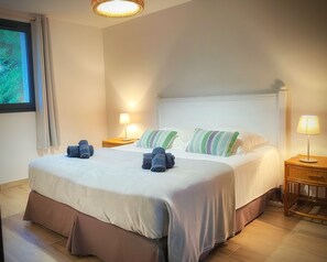 3 Schlafzimmer, Bügeleisen/Bügelbrett, Reisekinderbett, kostenloses WLAN