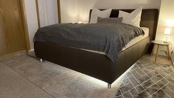 1 Schlafzimmer, Reisekinderbett, kostenloses WLAN, Bettwäsche