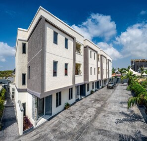 Fachada de la propiedad