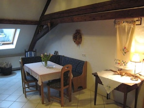 Apartment | Dining