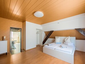 Apartment | 3 Schlafzimmer, Bügeleisen/Bügelbrett, Bettwäsche