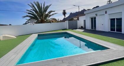 Vacation Home"'Casa Mayra" with Sea View, Private Pool & Wi-Fi