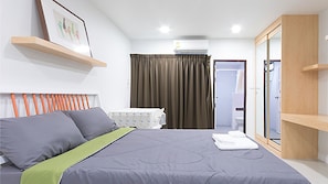1 chambre, bureau, fer et planche à repasser, Wi-Fi gratuit