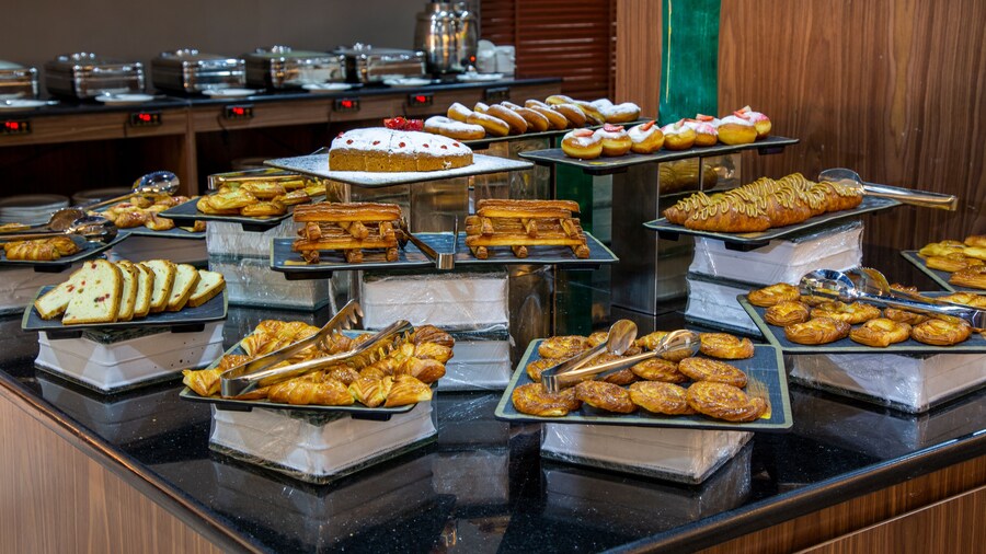 Petra Moon Luxury Hotel