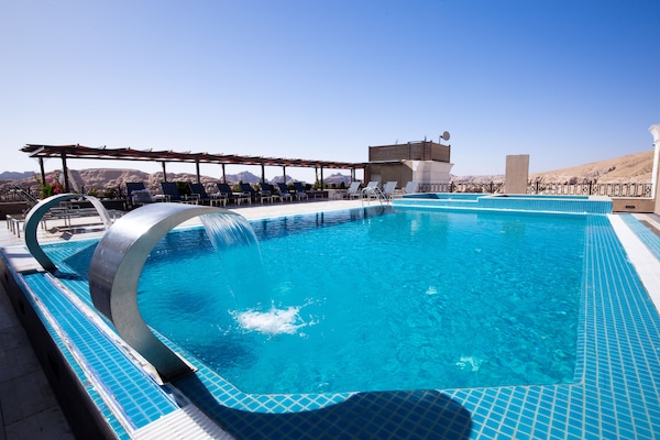 Piscina externa sazonal