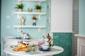 Komplett frokost er inkludert hver dag