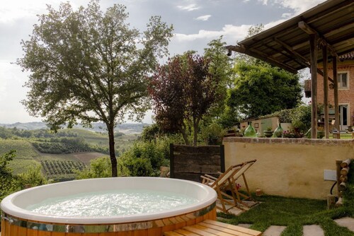 Cozy "Lindhouse" Apartment with Jacuzzi - Ulivo