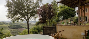 Cozy "Lindhouse" Apartment with Jacuzzi - Ulivo