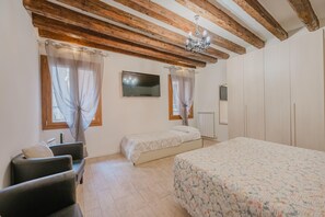 Basic-Apartment | 1 Schlafzimmer, hochwertige Bettwaren, Bettwäsche