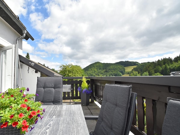 House | Balcony - Ferienhaus, Medebach (Medebach)