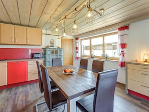 Private kitchen - Flat in Wildsteig With Furnished Garden (Wildsteig)