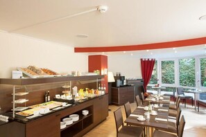 Dining - Villa Hotel Frankfurt by MZ HotelCollection (Frankfurt)