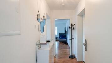 Apartment | 2 bedrooms, individually furnished, bed sheets