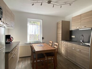 Apartemen | Dapur pribadi | Ketel listrik dan pemanggang roti