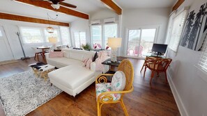 Televisión y monitor de computadora 