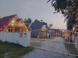 Fachada de la propiedad