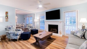Unclassified image, 5 of 21, button - 7 Dove Street - 3 Bedroom, newly remodeled home on North Forest Beach (Hilton Head Island)