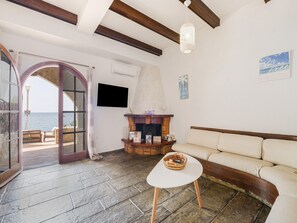 غرفة المعيشة