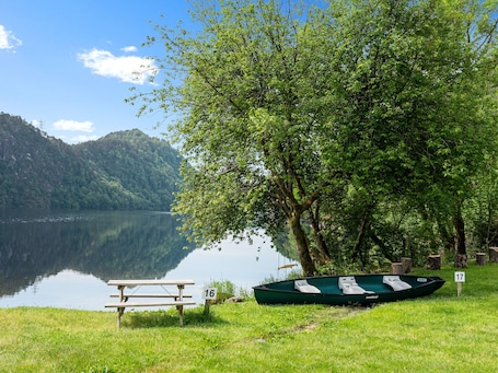 Fachada. Grimen Camping