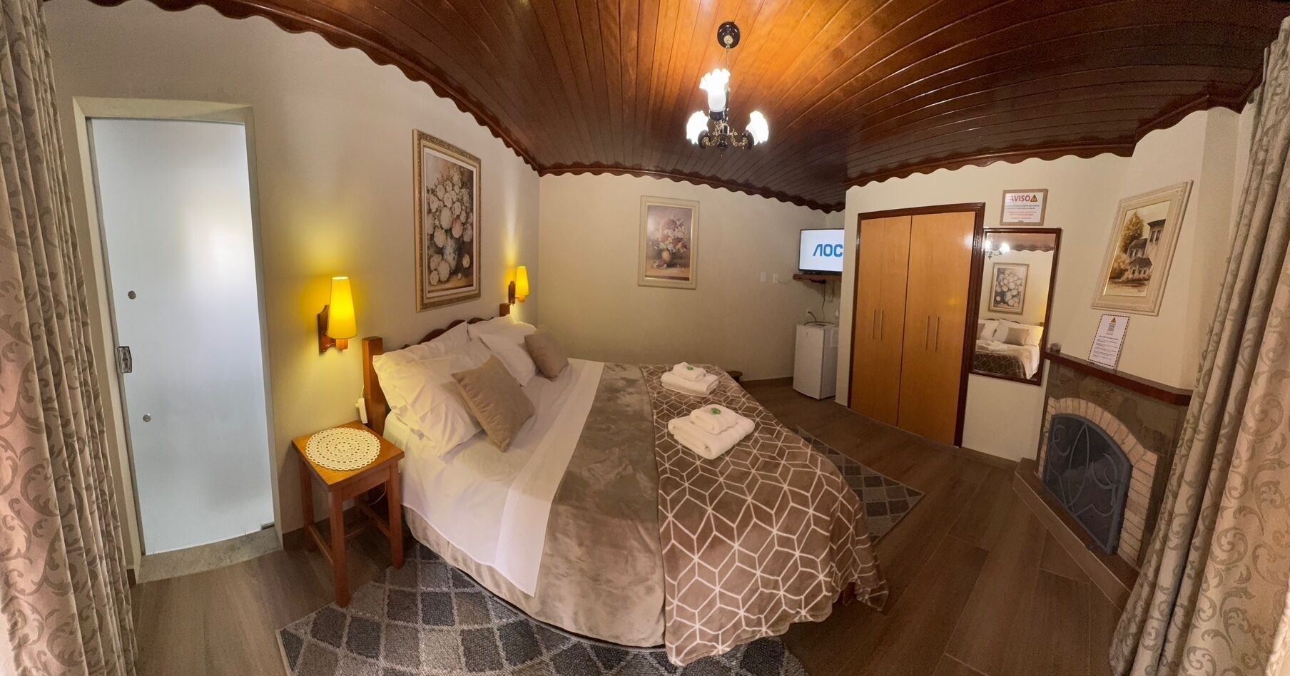 Apartamento standard com Hidromassagem Dupla | Free WiFi, bed sheets