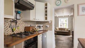 Cottage, Multiple Beds | Private kitchen | Fridge, microwave, oven, stovetop - Trelonie, a St Ives Traditional Fishermans Cottage (St Ives)