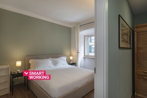 Bügeleisen/Bügelbrett, kostenloses WLAN, Bettwäsche