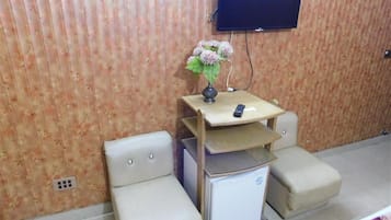 Room | Free WiFi