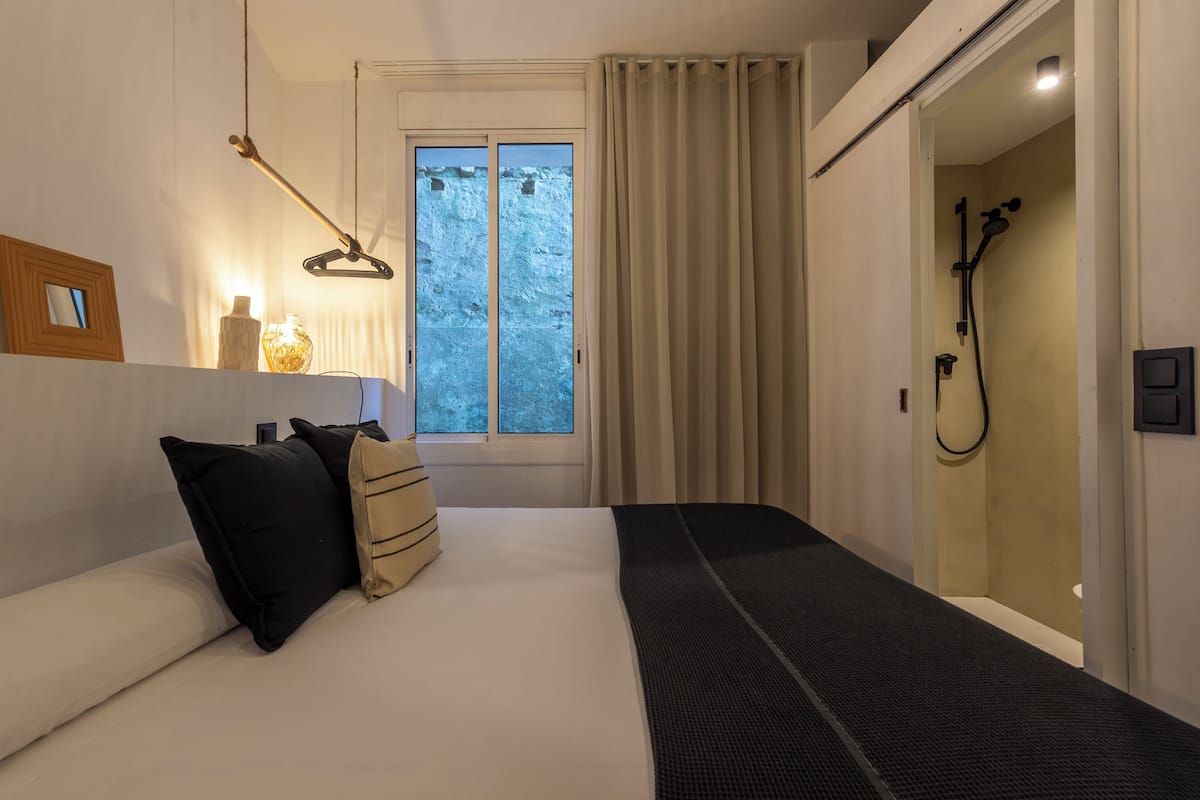 1 habitación y ropa de cama hipoalergénica